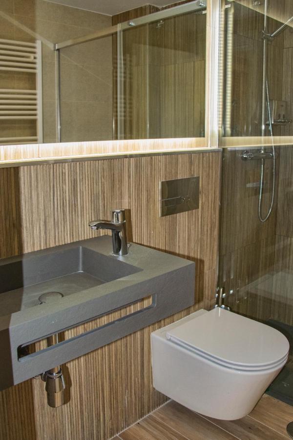 Aparthotel Essenzia De Castilla Aranda de Duero Eksteriør billede